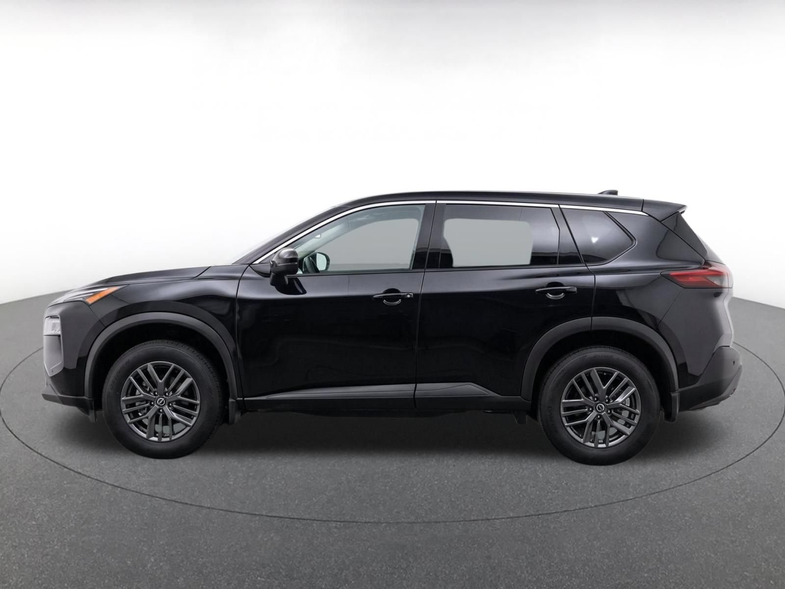 Used 2026 Nissan Rogue SV AWD/4WD image 4