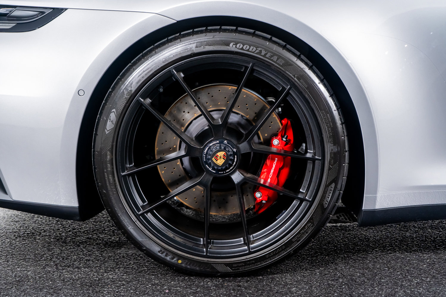 Used 2025 Porsche 911 Carrera GTS image 9