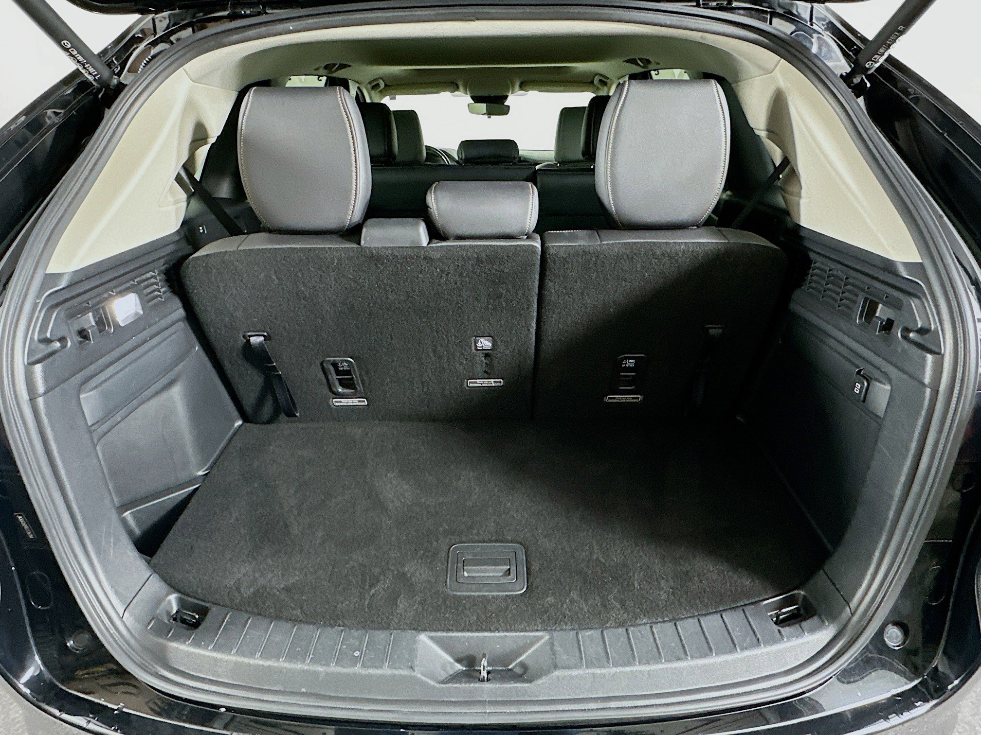 Used 2024 MAZDA CX-90 3.3 Turbo w/ Preferred Plus image 32