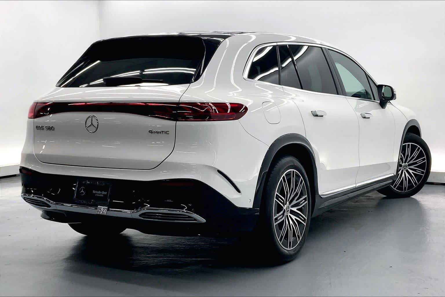 Certified 2023 Mercedes-Benz EQS 580 4MATIC SUV image 5