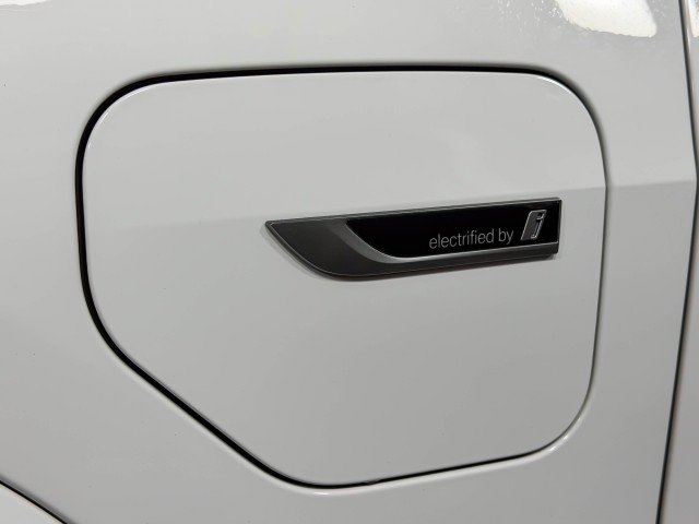 Used 2022 BMW X5 xDrive45e w/ M Sport Package image 47