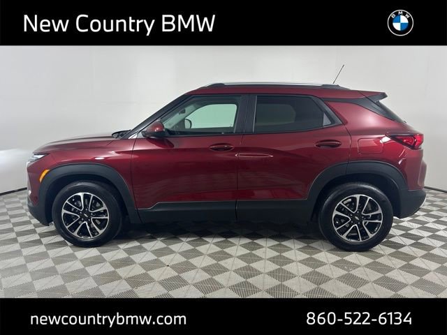 Used 2024 Chevrolet TrailBlazer LT w/ LT Cold Weather Package image 4