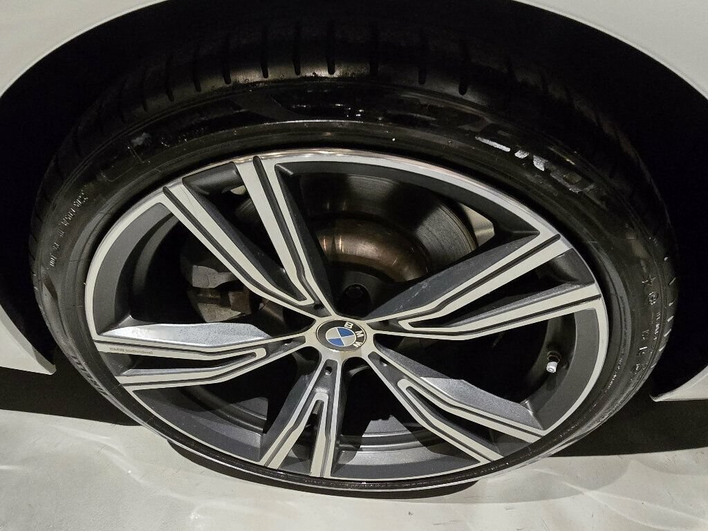 Used 2023 BMW 330i Sedan w/ Convenience Package RWD image 27