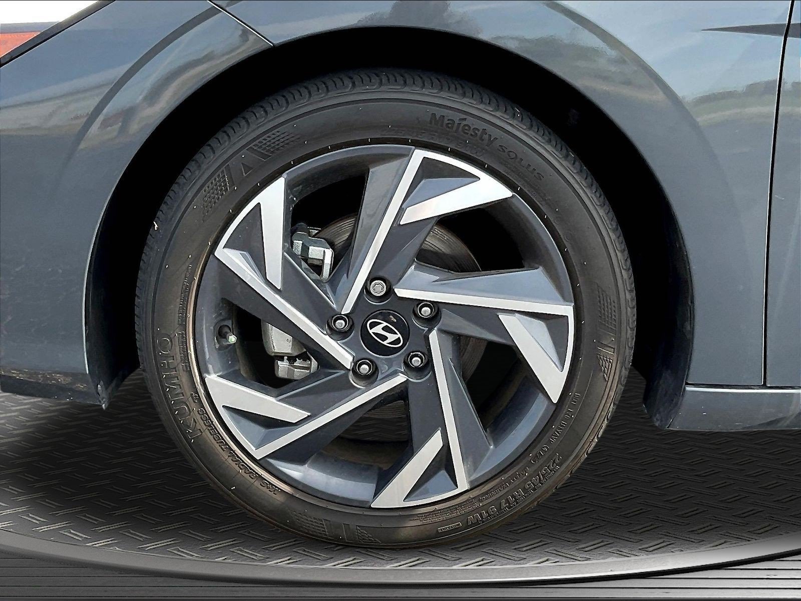 Used 2025 Hyundai Elantra Sport FWD image 27
