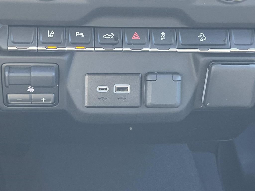 Certified 2025 Chevrolet Silverado 2500 Custom w/ Custom Value Package image 23