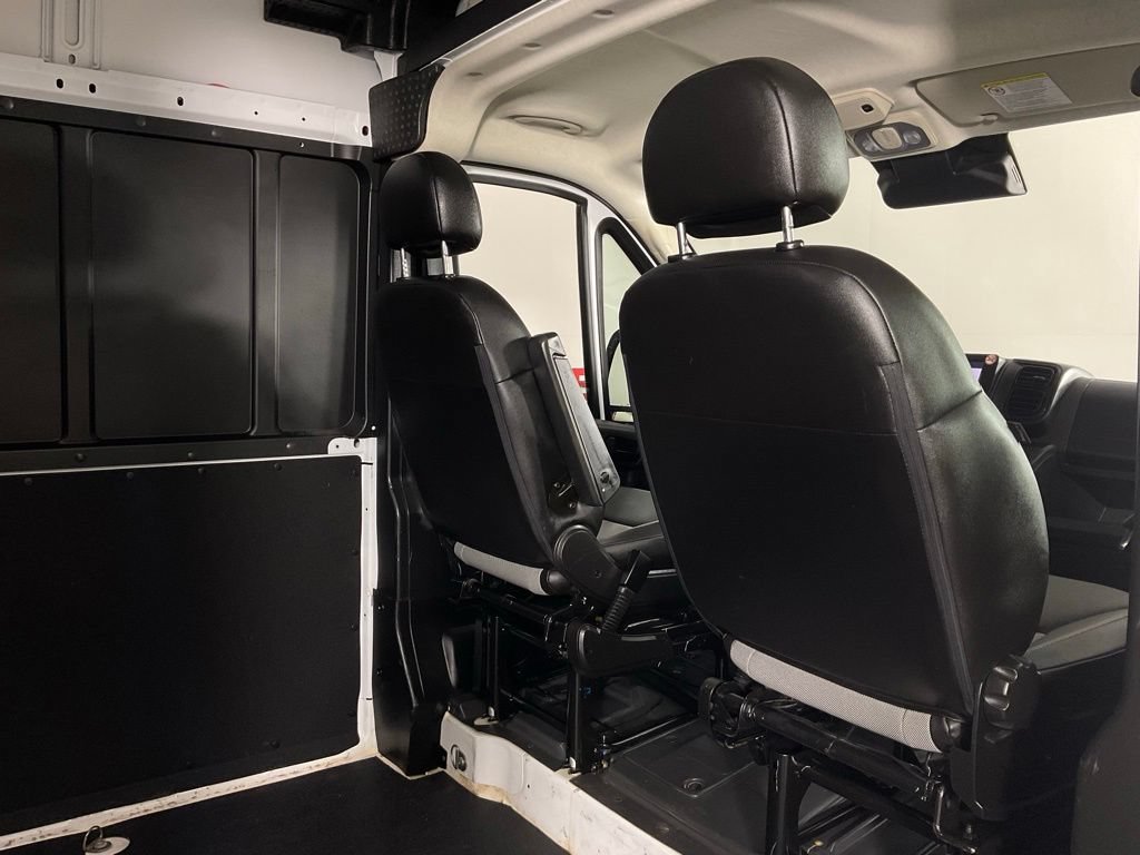 Used 2025 RAM ProMaster 2500 w/ Convenience Group FWD image 15