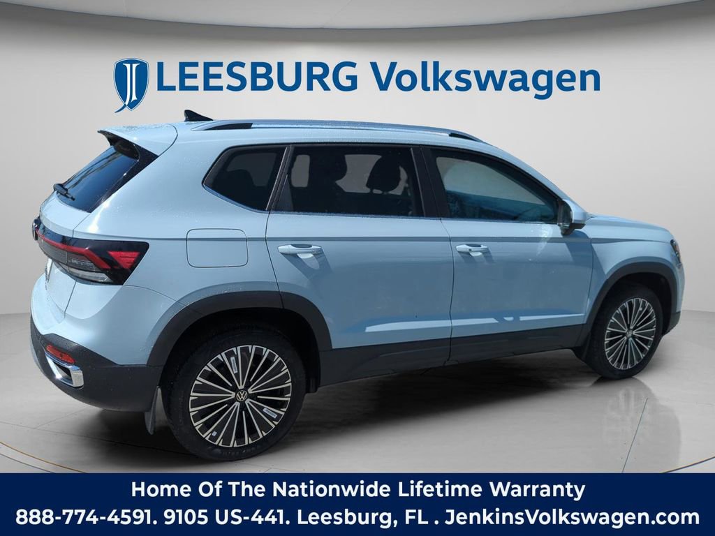 New 2026 Volkswagen Taos SE image 5