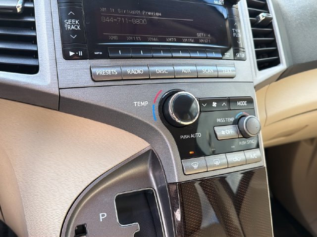 Used 2012 Toyota Venza LE FWD image 14