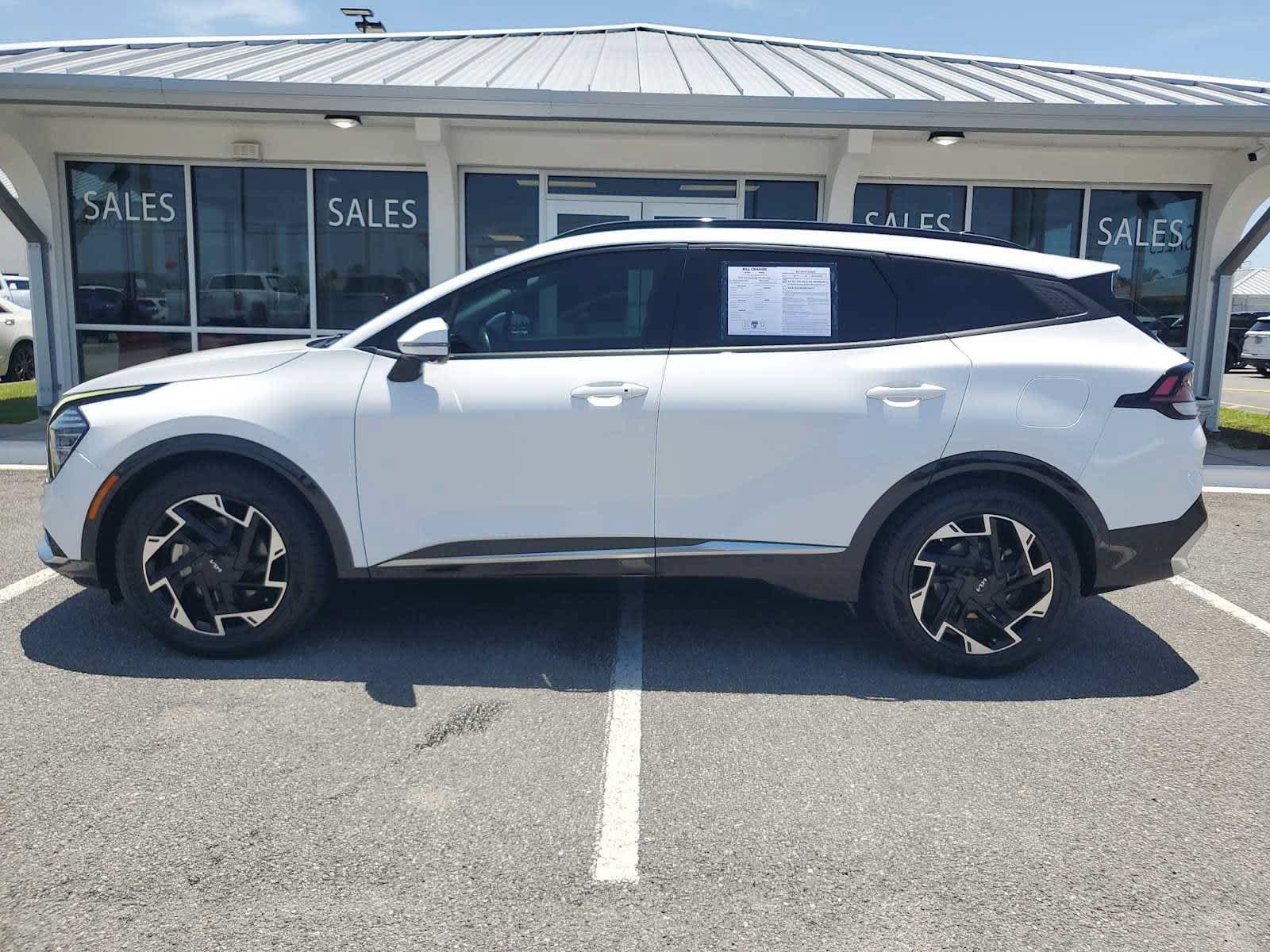 Used 2023 Kia Sportage SX FWD image 2
