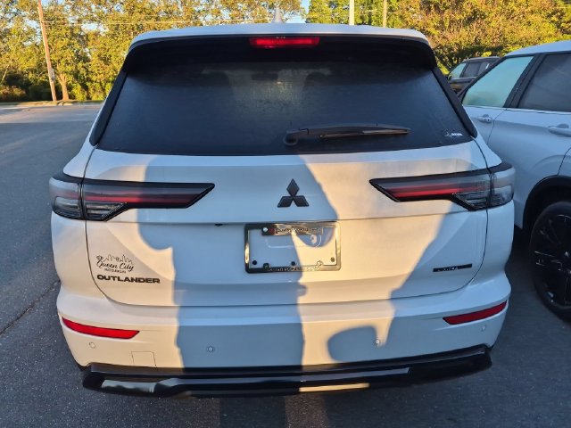 New 2026 Mitsubishi Outlander LE FWD image 4