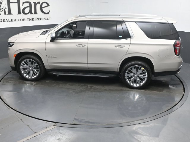 Used 2021 Chevrolet Tahoe Premier w/ Premium Package AWD/4WD image 49
