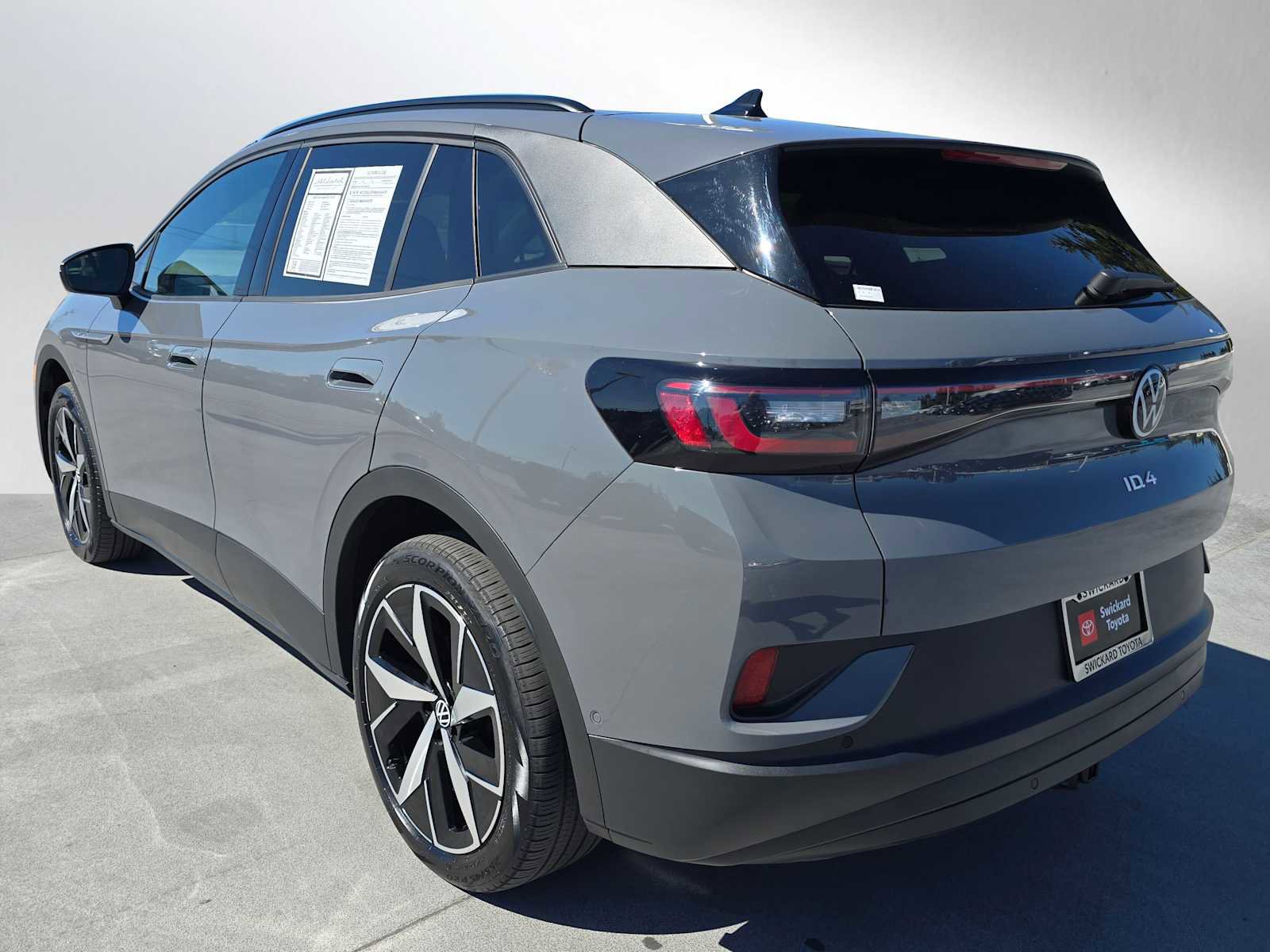 Used 2023 Volkswagen ID.4 Pro S AWD/4WD image 5