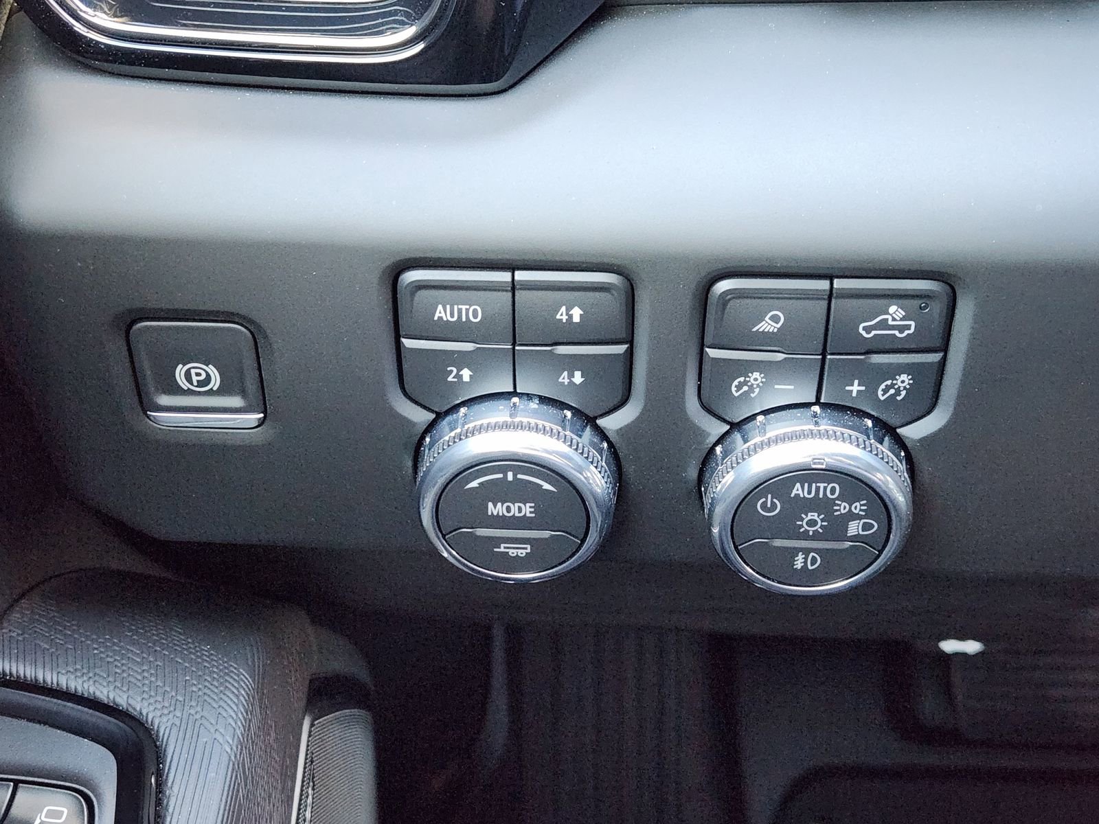 New 2026 GMC Sierra 2500 AT4X image 26