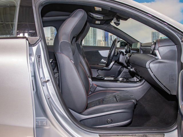 Used 2023 Mercedes-Benz CLA 250 4MATIC image 21