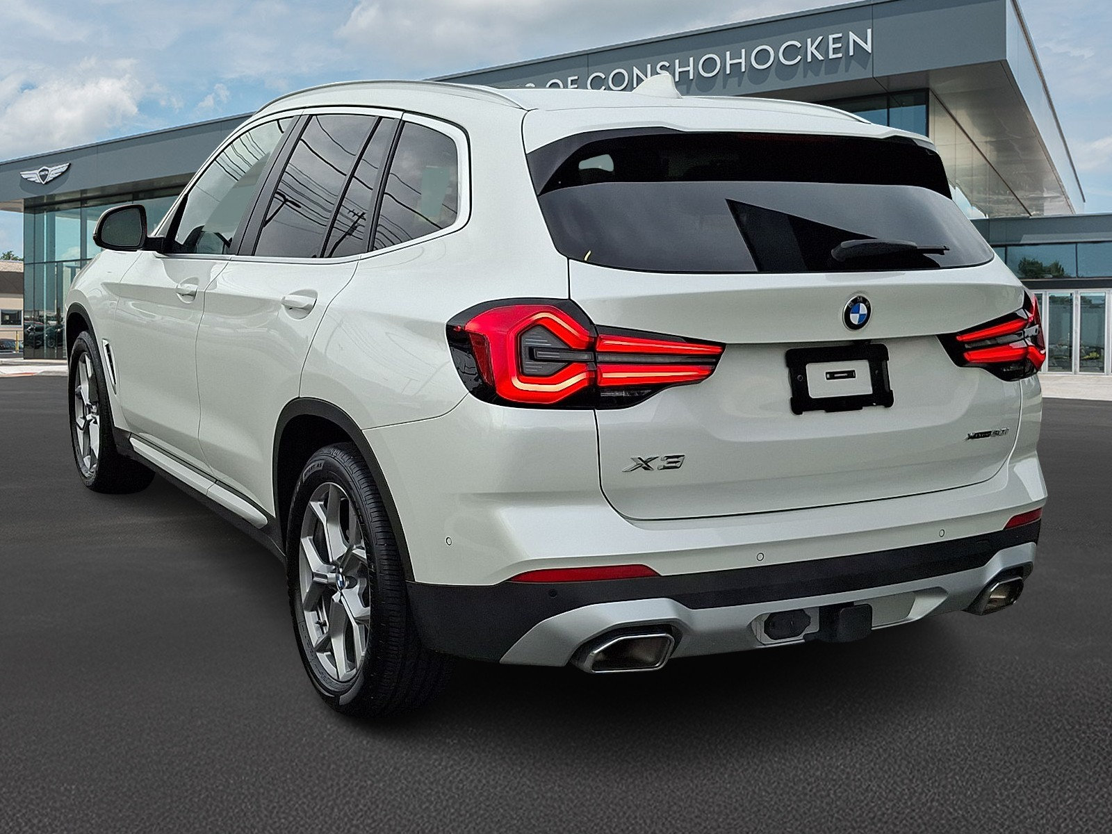 Used 2024 BMW X3 xDrive30i w/ Premium Package AWD/4WD image 4