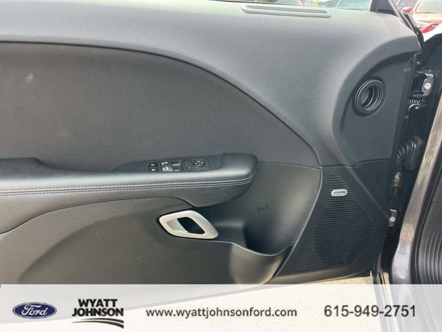 Used 2023 Dodge Challenger SXT image 21