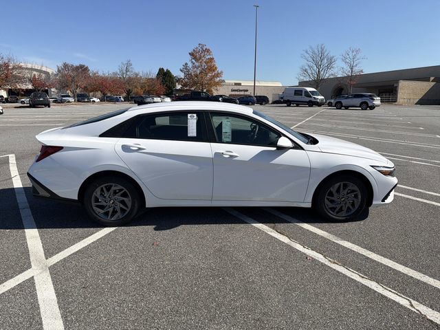 New 2026 Hyundai Elantra Blue image 8