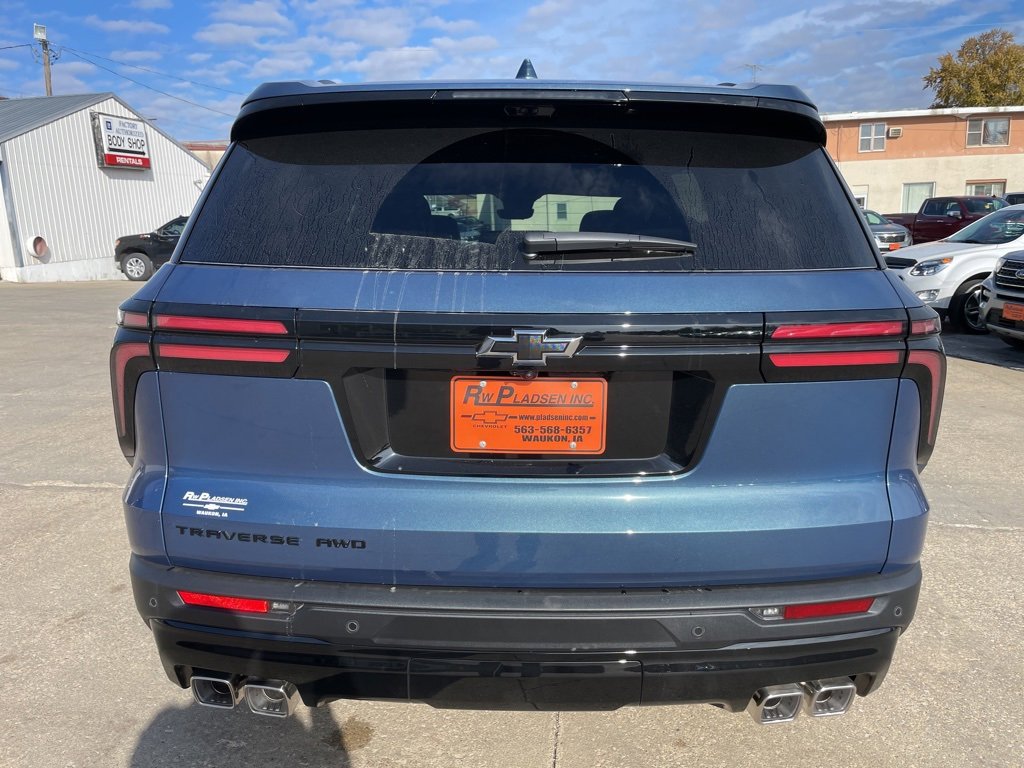 New 2026 Chevrolet Traverse LT w/ Midnight/Sport Edition image 13