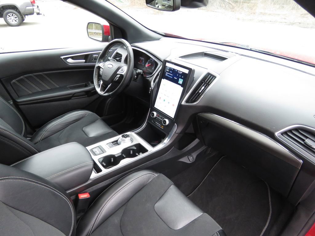 Used 2021 Ford Edge ST w/ Equipment Group 401A image 14
