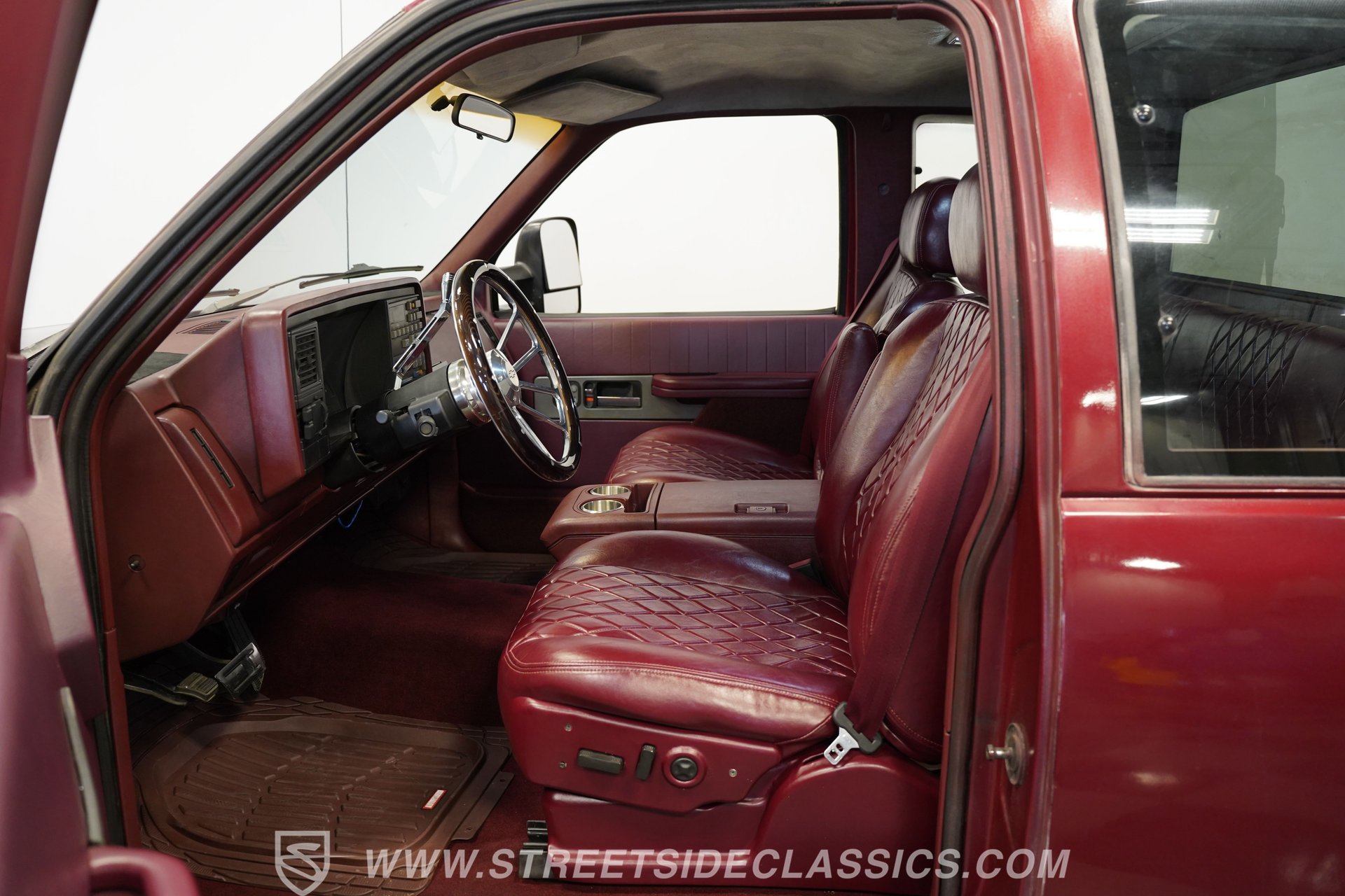 Used 1990 Chevrolet Silverado 3500 2WD Extended Cab image 3