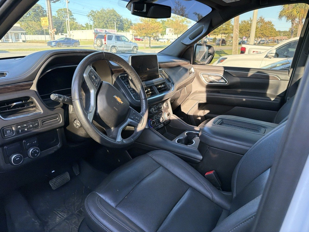 Used 2022 Chevrolet Tahoe LT w/ Luxury Package RWD image 8