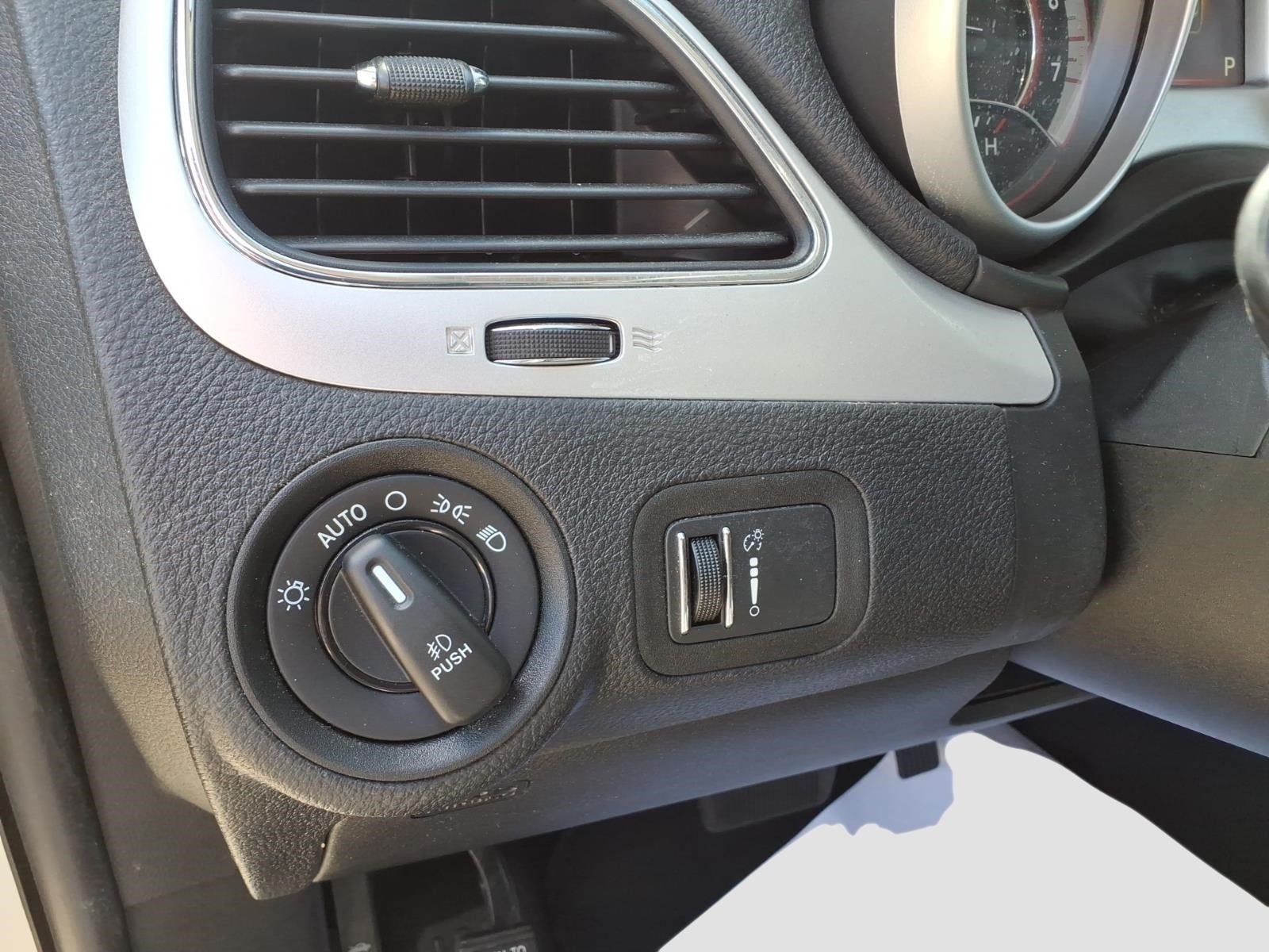 Used 2018 Dodge Journey SXT w/ Connectivity Group AWD/4WD image 16