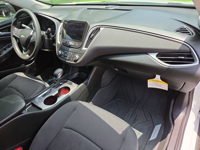 Used 2021 Chevrolet Malibu LS FWD image 29