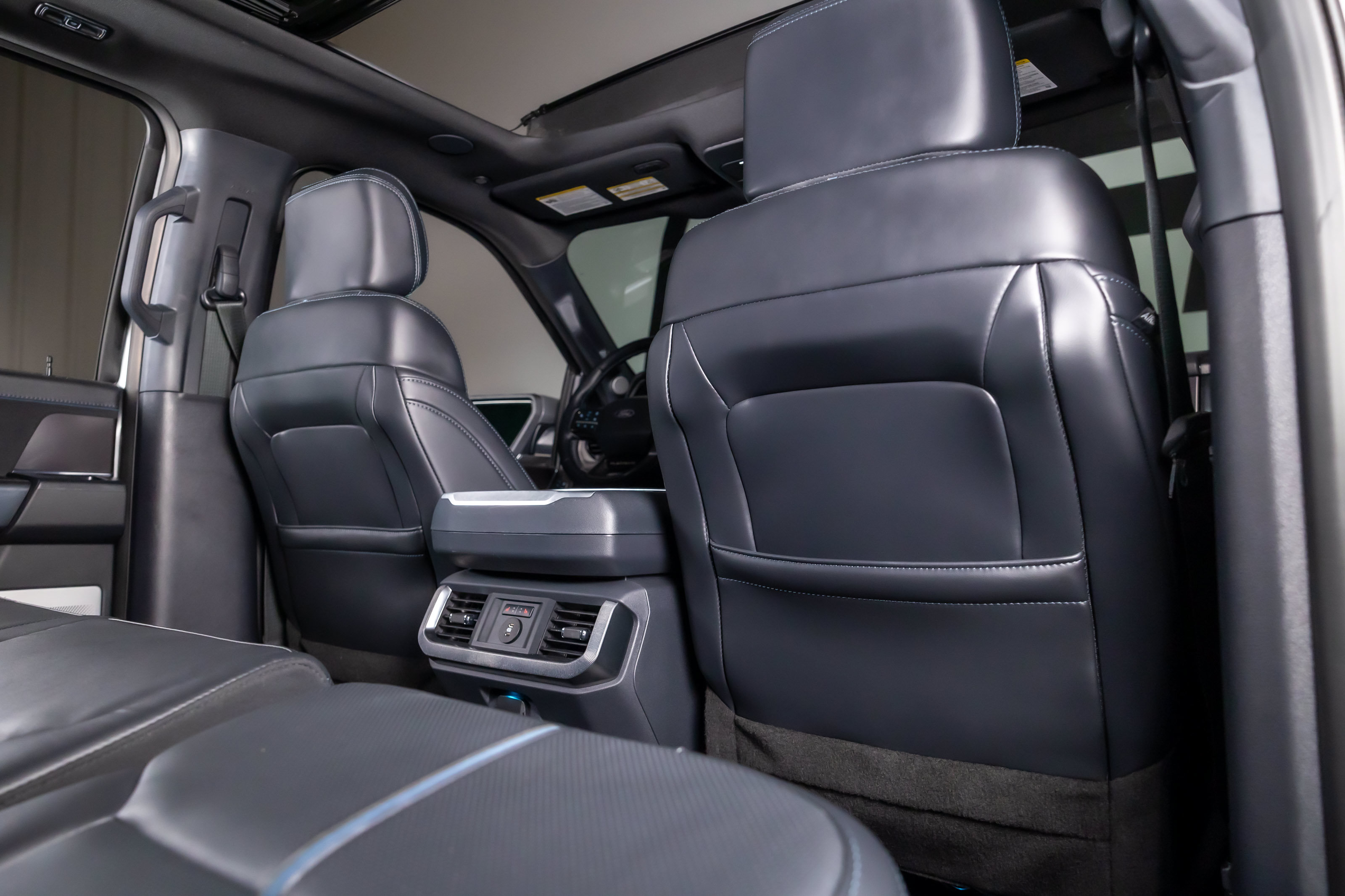 Used 2025 Ford F150 Platinum w/ Equipment Group 702A High AWD/4WD image 27