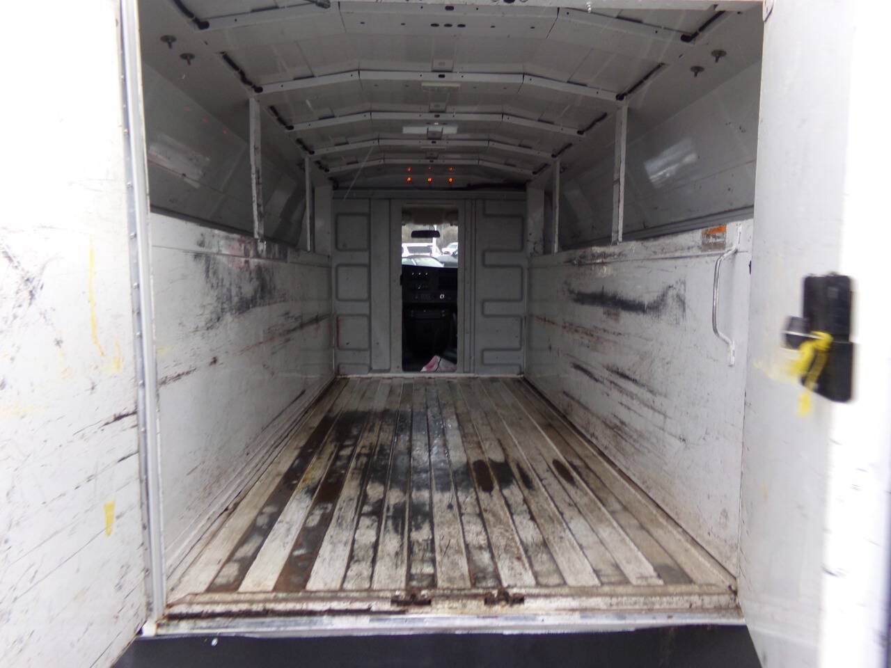 Used 2019 Chevrolet Express 3500 w/ Power Convenience Package RWD image 28