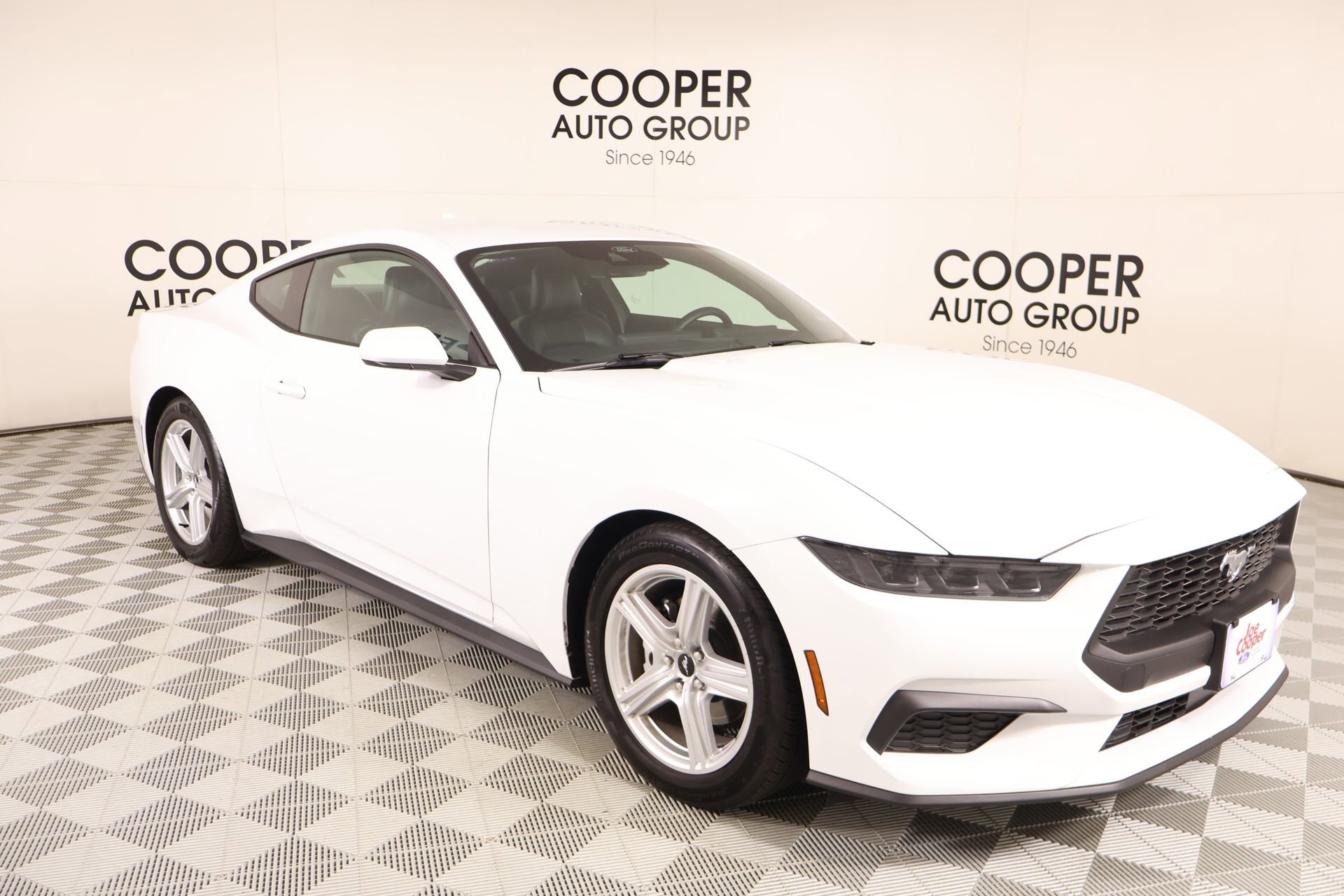 Used 2026 Ford Mustang Premium RWD image 1