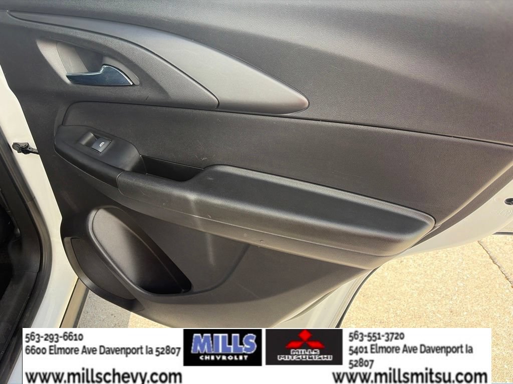 Used 2023 Chevrolet TrailBlazer LT FWD image 25