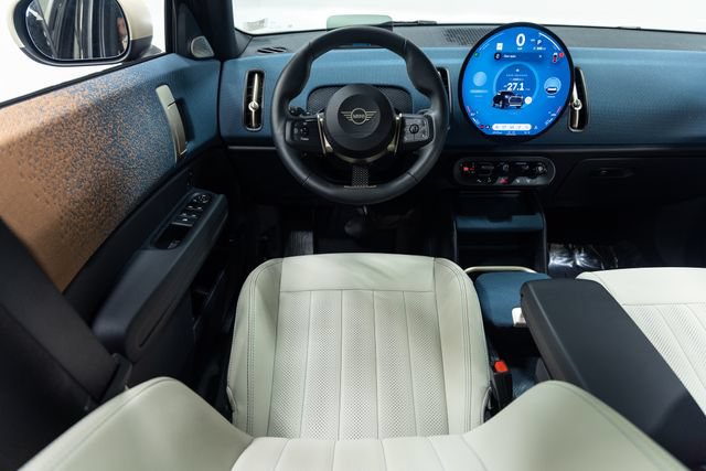 Certified 2025 MINI Cooper Countryman S w/ Comfort Package Max AWD/4WD image 3