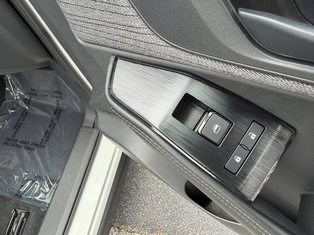 Used 2021 Nissan Rogue S FWD image 30