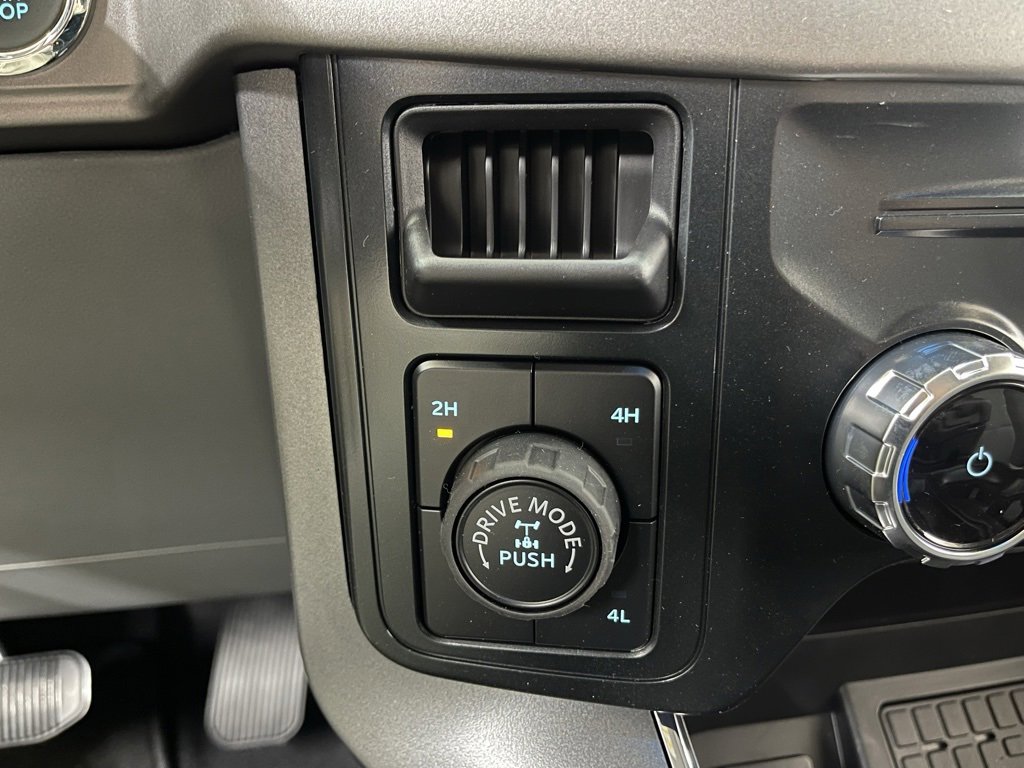 New 2025 Ford F150 XLT image 31