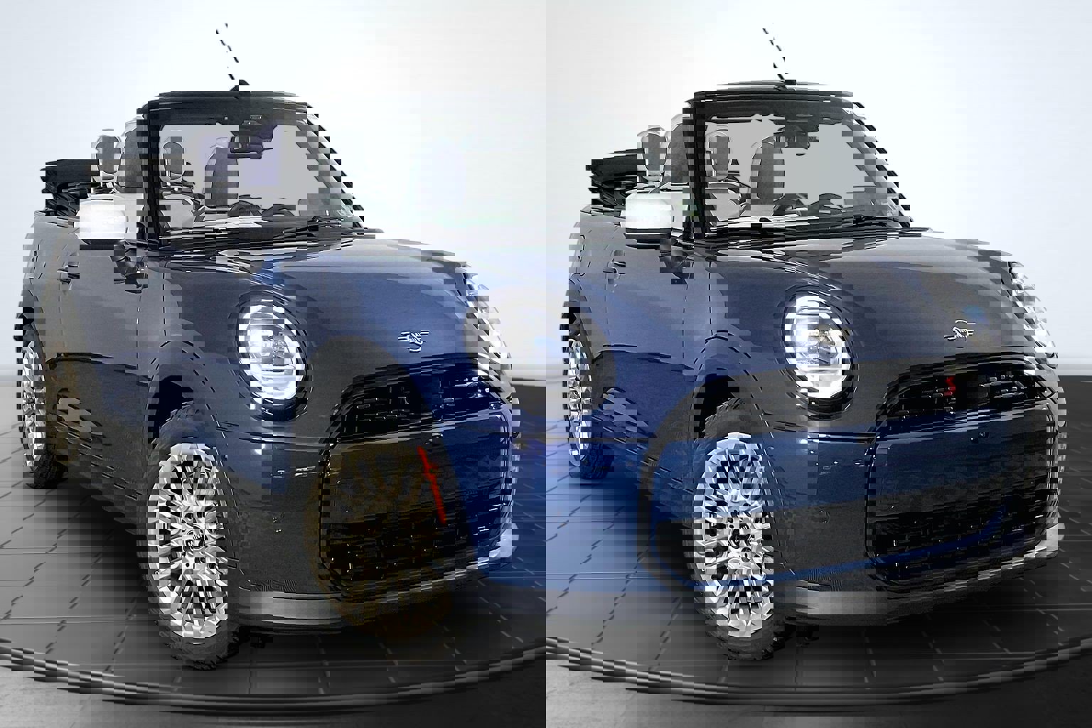 New 2026 MINI Cooper S image 2