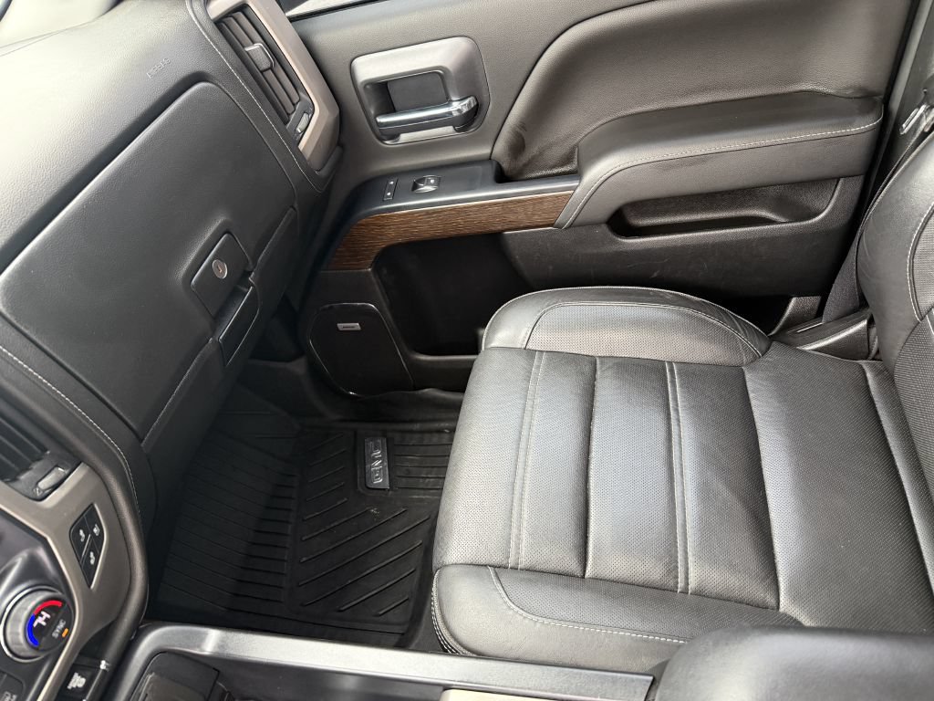 Used 2019 GMC Sierra 2500 Denali w/ Duramax Plus Package AWD/4WD image 34
