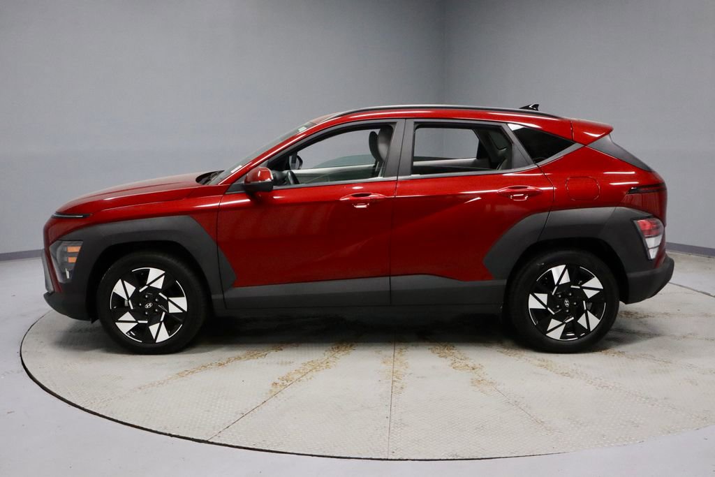 Certified 2025 Hyundai Kona SEL FWD image 8