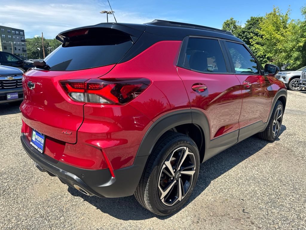 Used 2021 Chevrolet TrailBlazer RS w/ Sun and Liftgate Package AWD/4WD image 37
