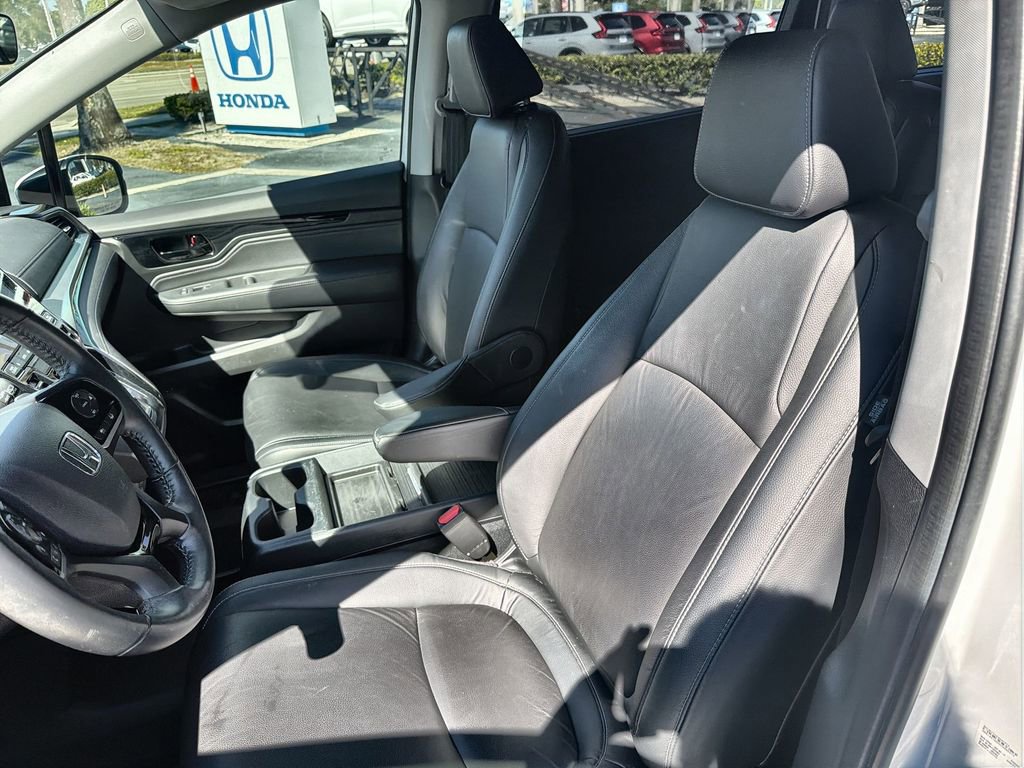 Certified 2024 Honda Odyssey Touring image 26