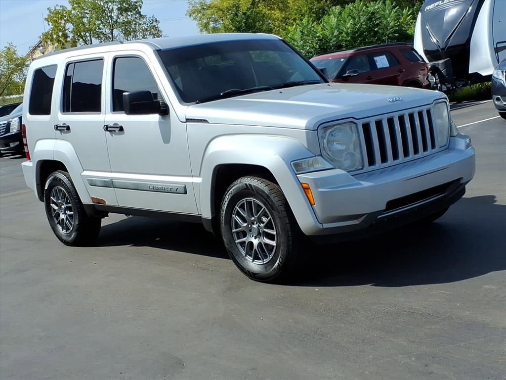 Used 2009 Jeep Liberty Sport w/ Popular Equipment Group AWD/4WD image 7