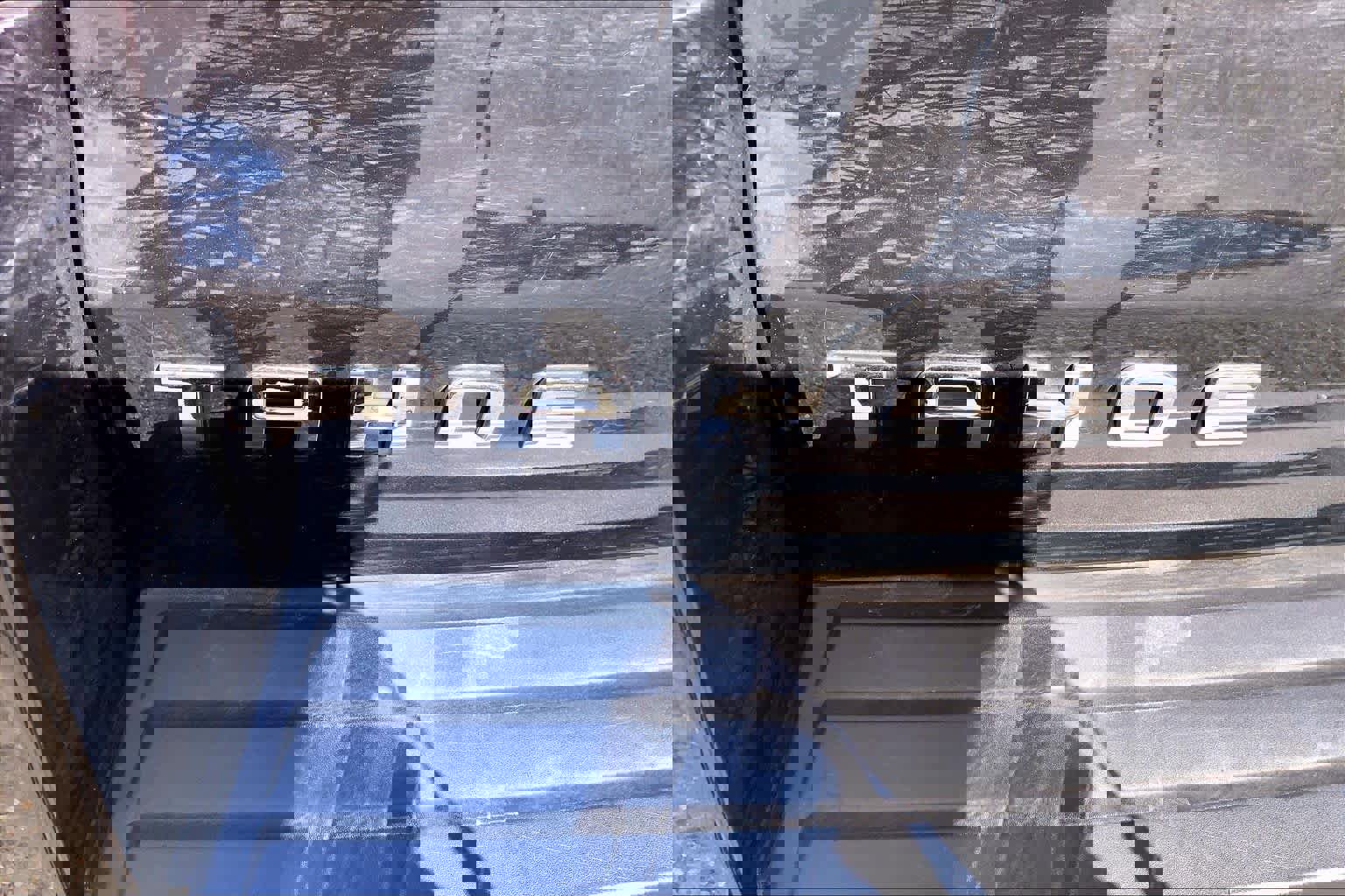 Used 2018 Chevrolet Tahoe LT w/ Luxury Package image 9