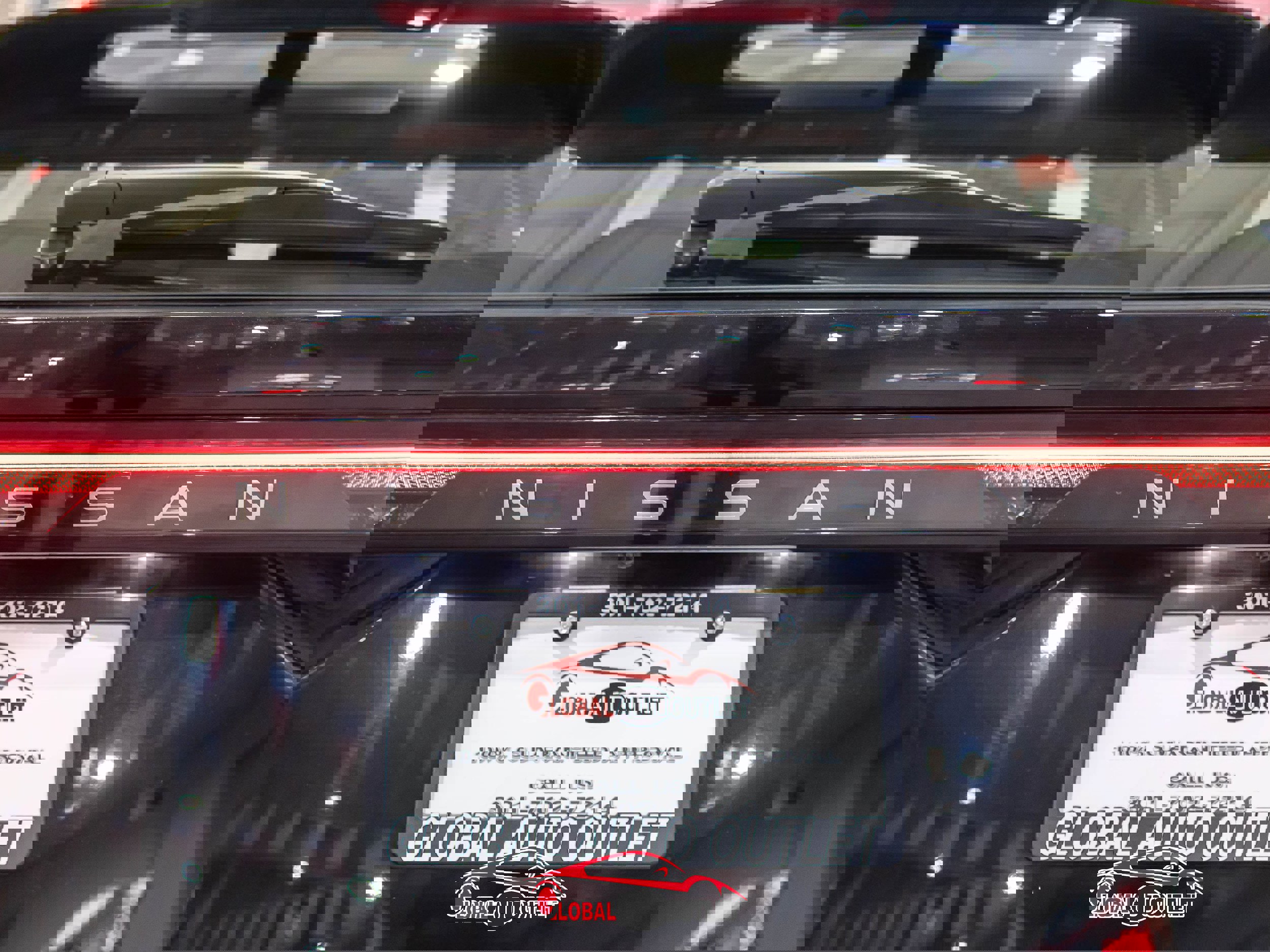 Used 2023 Nissan Ariya AWD image 45