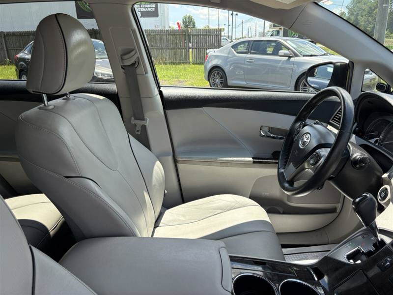 Used 2013 Toyota Venza XLE AWD/4WD image 21