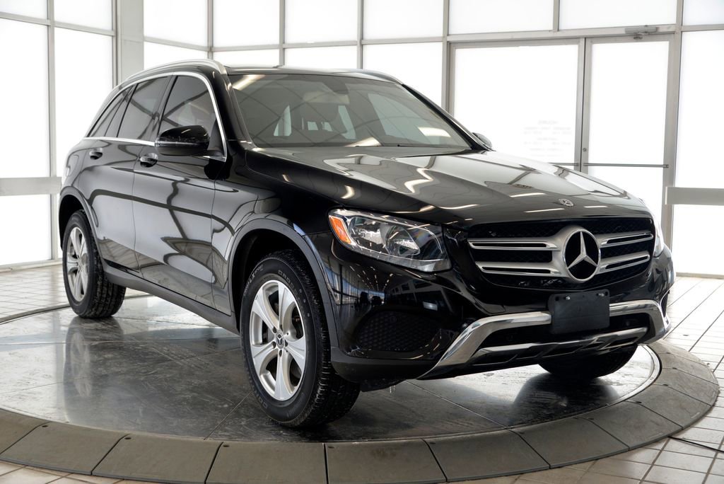 Used 2018 Mercedes-Benz GLC 300 4MATIC image 2