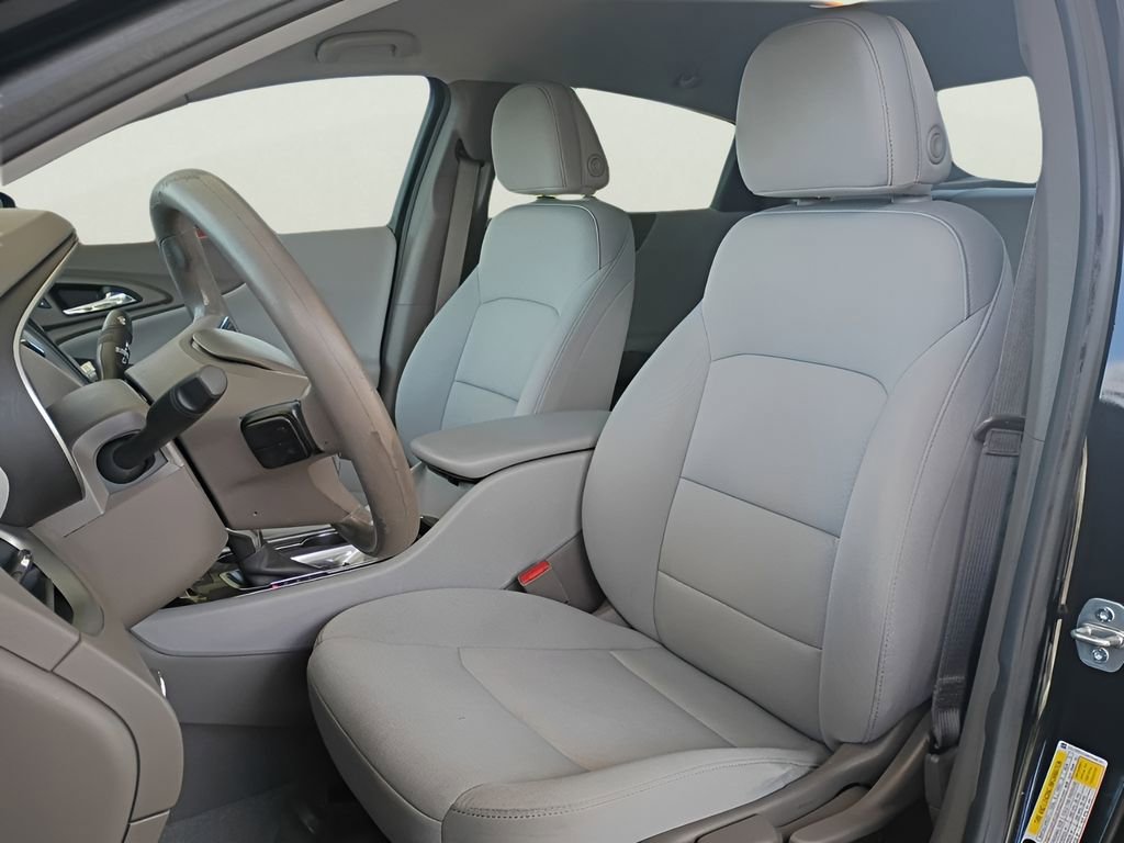 Used 2021 Chevrolet Malibu LS FWD image 9