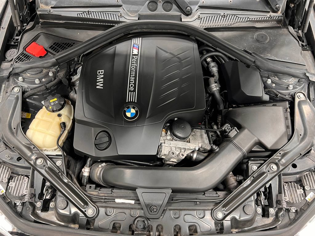 Used 2016 BMW M235i Convertible RWD image 27