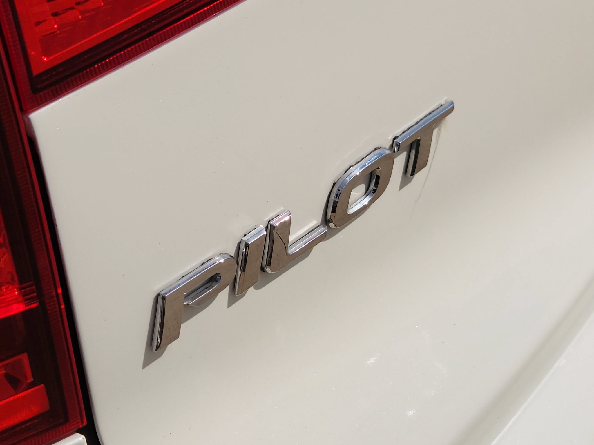 Used 2017 Honda Pilot Touring image 12