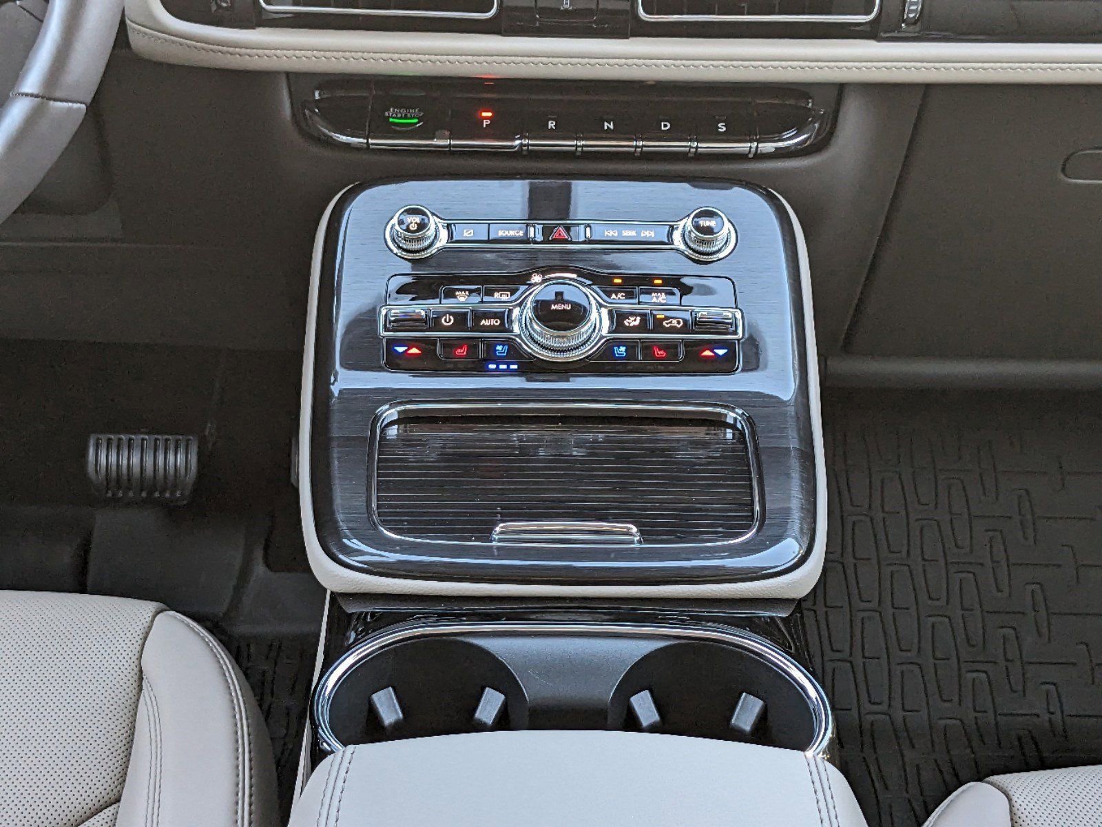 Certified 2023 Lincoln Nautilus Reserve w/ Equipment Group 201A image 21