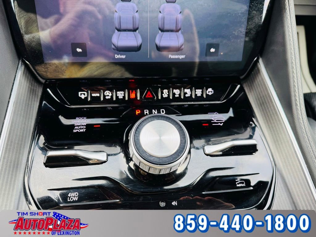 Used 2024 Jeep Grand Wagoneer Series II w/ Quick Order Packagew 28T image 33