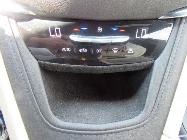 Used 2019 Cadillac XT5 AWD image 17